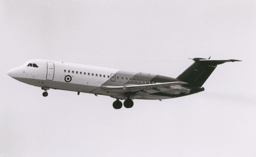 英国航空 旅客機B AC-111-510 File:BAC 111-510ED One-Eleven, British Airways AN2202776.jpg